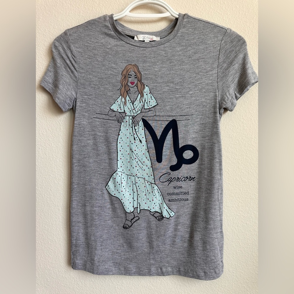 Grey tshirt